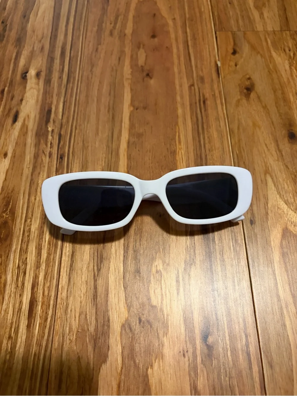 White Y2K Rectangle Sunglasses Retro 90s Small Frame Shades